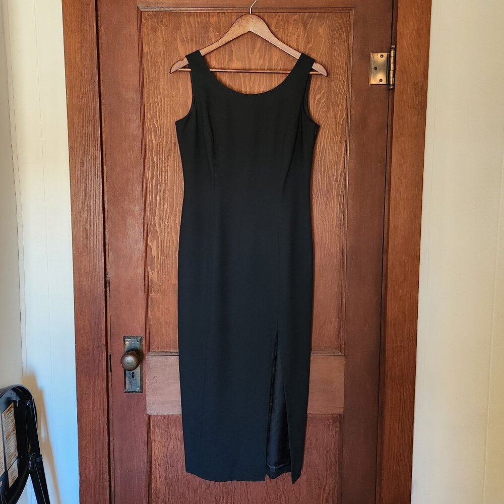 Laundry by Shelli Segal Black Sheath Evening Gown With Rosette Open Back